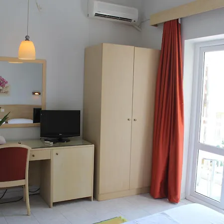 Hotel Savoy 2*