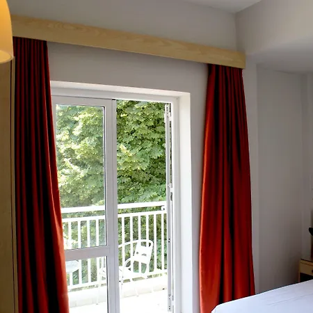 Savoy Hotel 2*