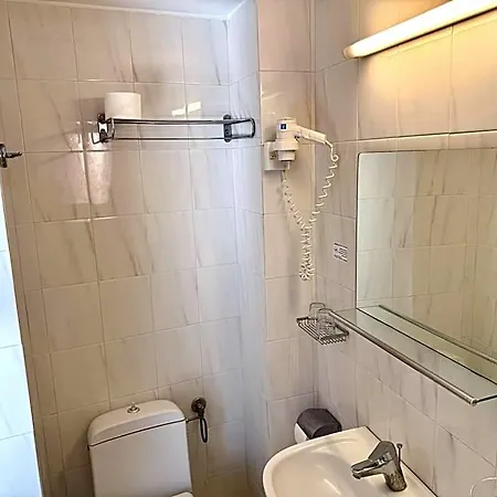 Savoy 2*