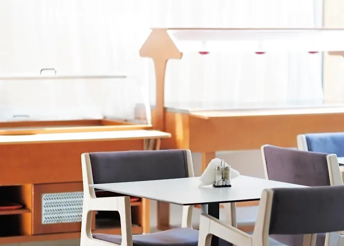 Savoy Ξενοδοχείο 2*