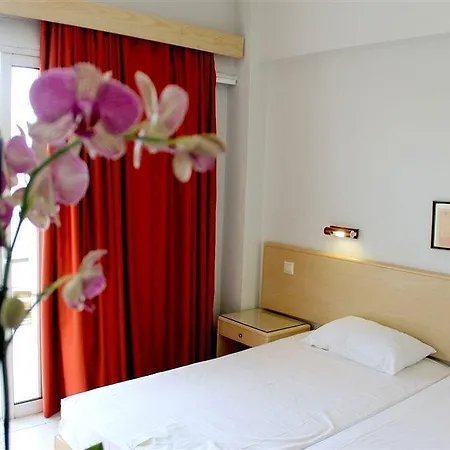 Savoy Hotel 2*